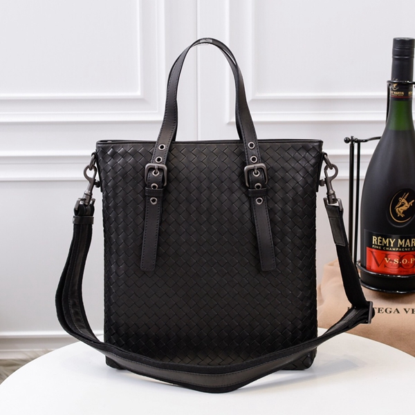 ボッテガヴェネタバッグ側面デザイン